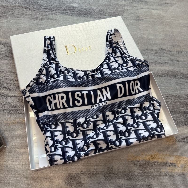 CHRISTIAN DIOR